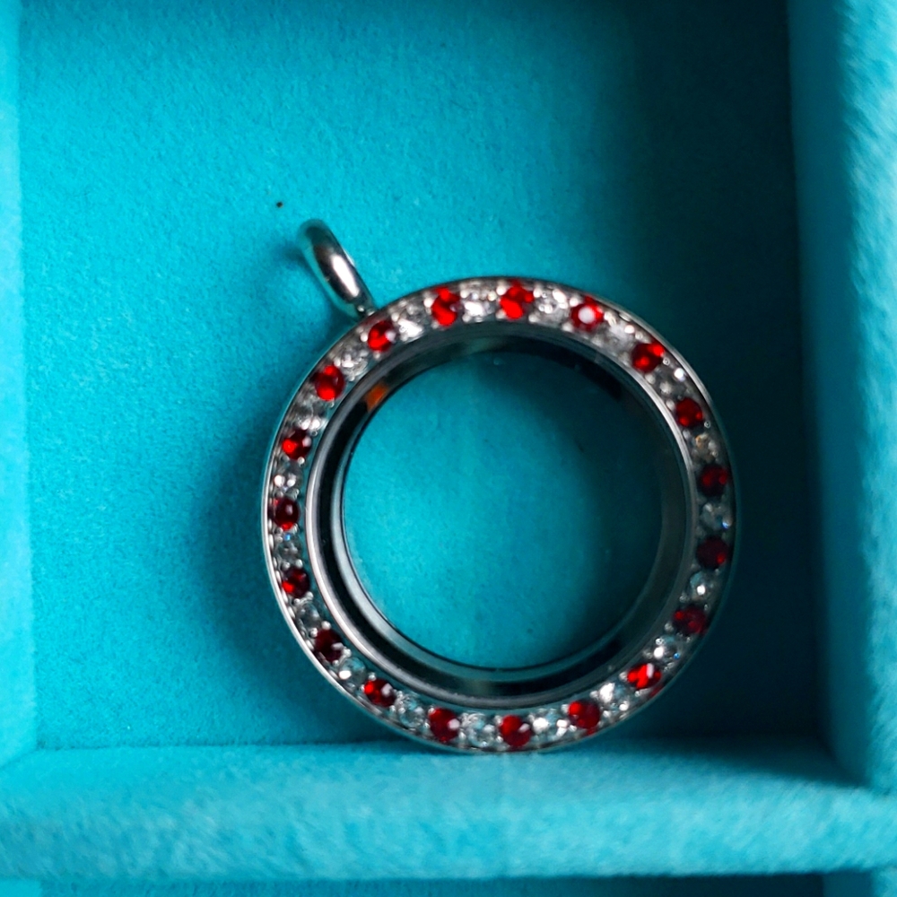 Origami Owl medium twist locket red/white crystals